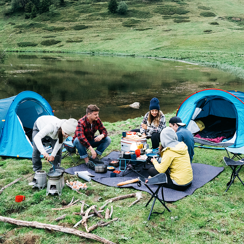 الأنشطة الخارجية