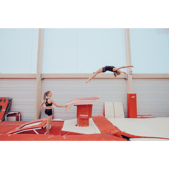 Image, photo 8 of 10