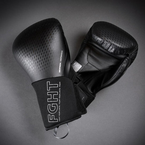 





قفازات الملاكمة سبارينغ 900- أسود